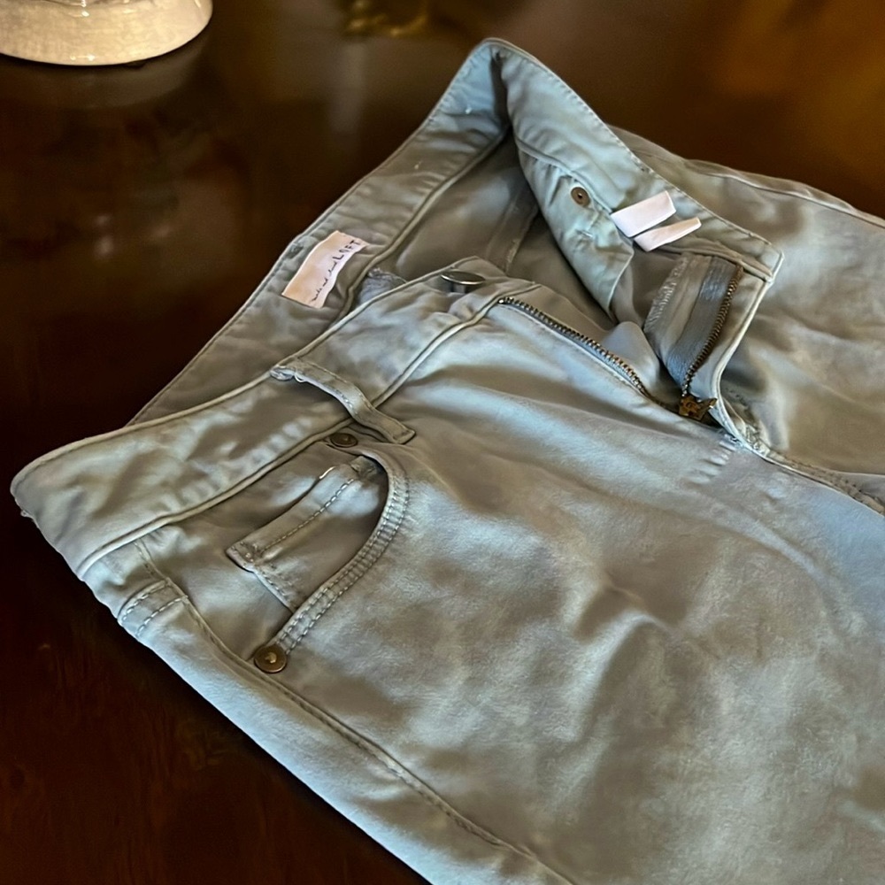 LOFT, Size 26/2, Seafoam Green